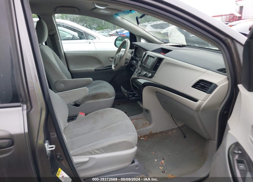 2013 TOYOTA SIENNA L V6 7 PASSENGER VIN: 5TDZK3DC0DS401820