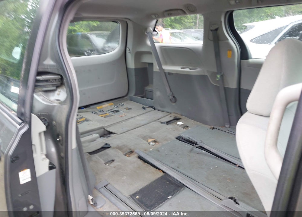 2013 TOYOTA SIENNA L V6 7 PASSENGER VIN: 5TDZK3DC0DS401820