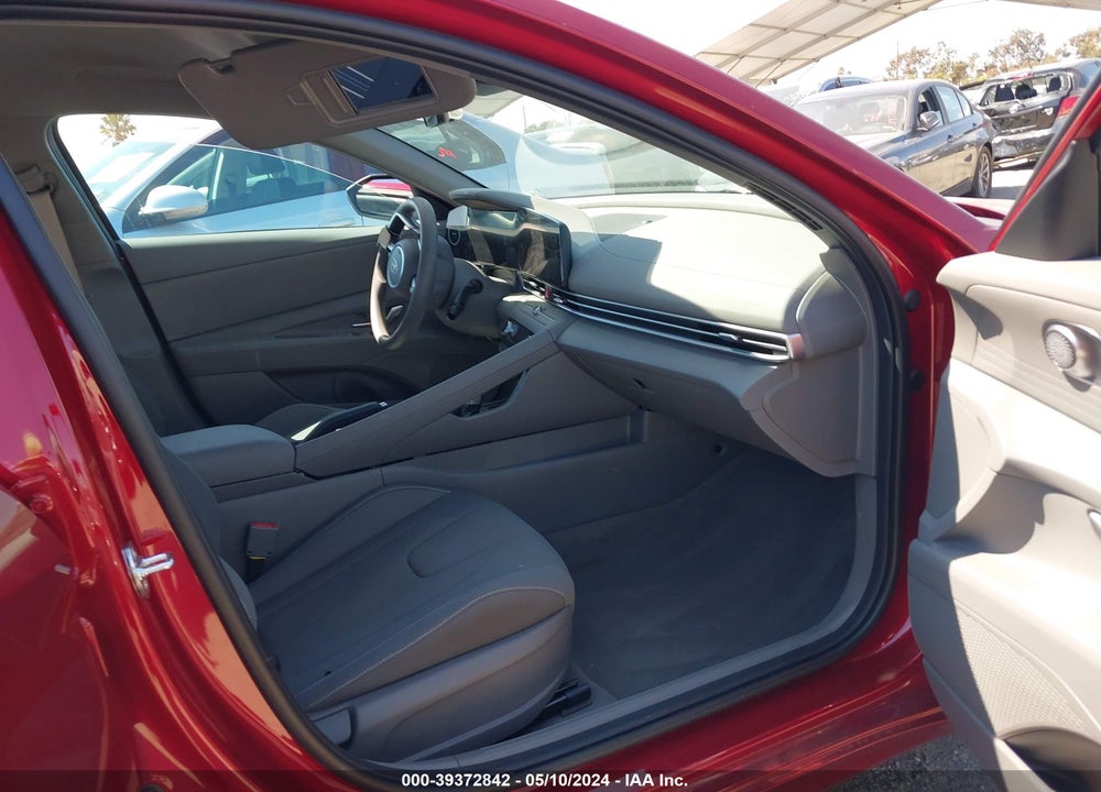 2024 HYUNDAI ELANTRA SEL VIN: KMHLM4DG0RU732310