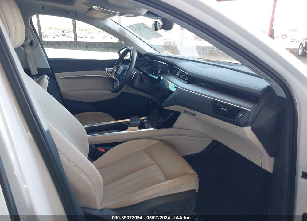 2021 AUDI E-TRON PREMIUM PLUS QUATTRO VIN: WA1LAAGE3MB016280