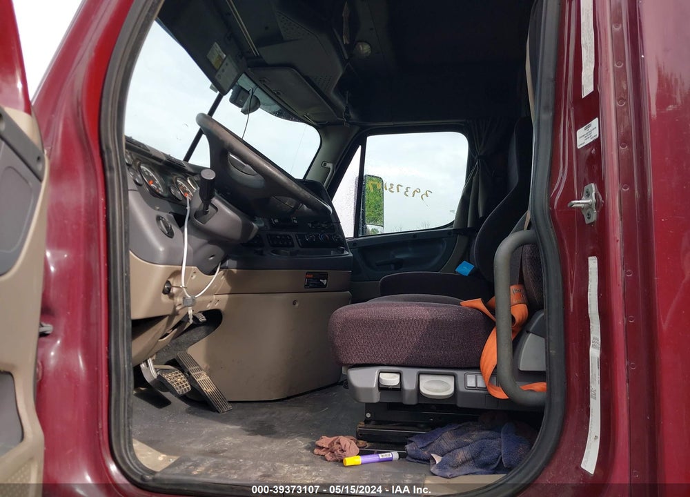 2016 FREIGHTLINER CASCADIA 125 VIN: 3AKJGLDVXGSGU5982