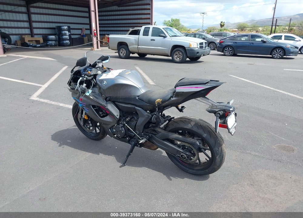 2024 YAMAHA YZFR7 VIN: JYARM38E1RA011153