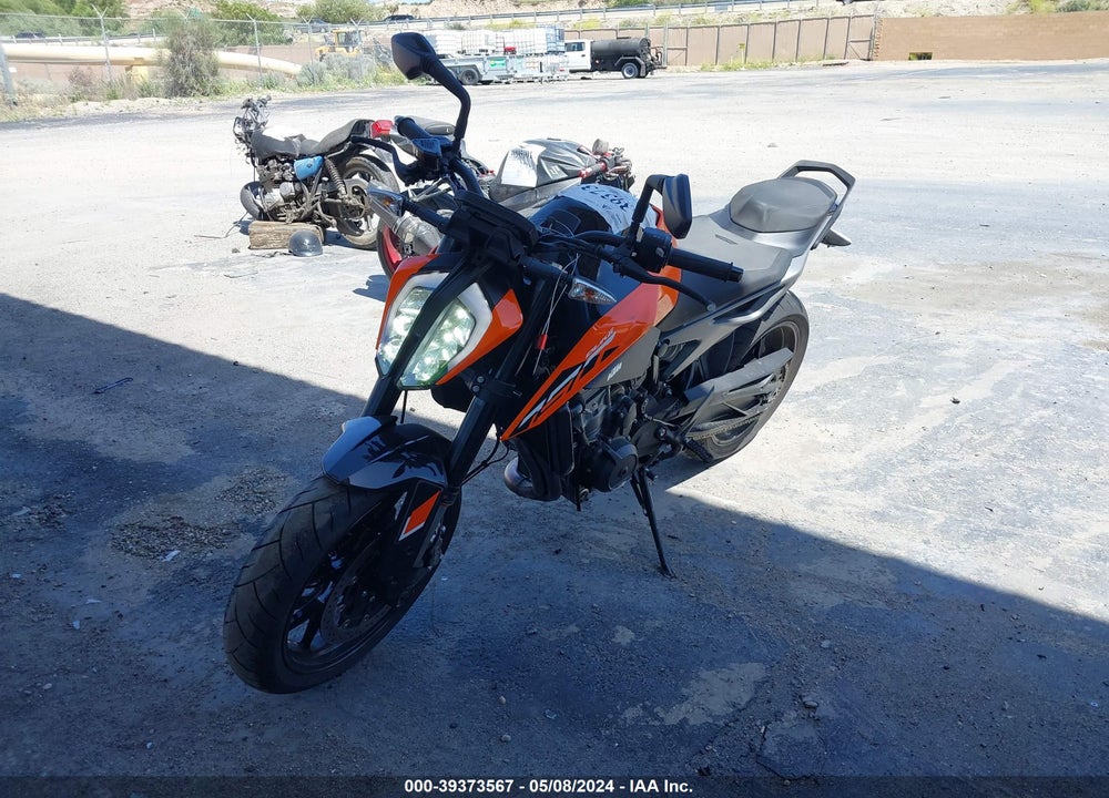 2023 KTM 790 DUKE VIN: LCETU7408PH700266