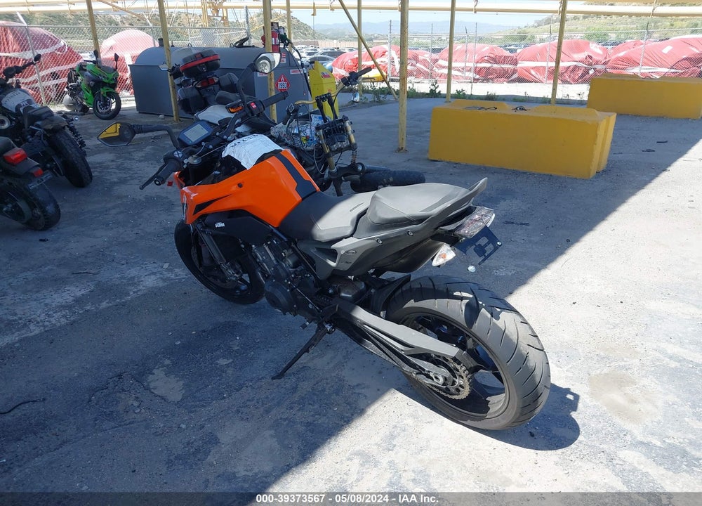 2023 KTM 790 DUKE VIN: LCETU7408PH700266
