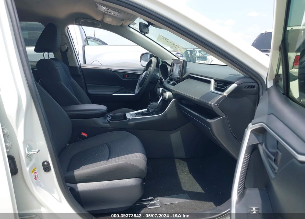 2019 TOYOTA RAV4 LE VIN: JTMH1RFV3KJ009876