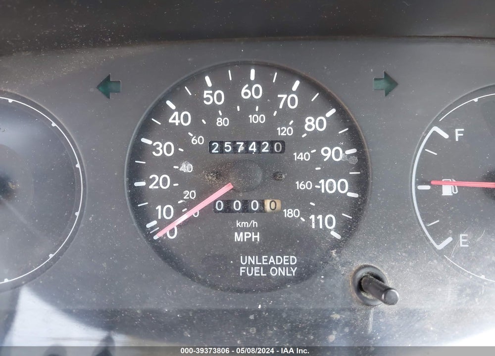 1997 TOYOTA COROLLA DX VIN: 1NXBB02E4VZ532195