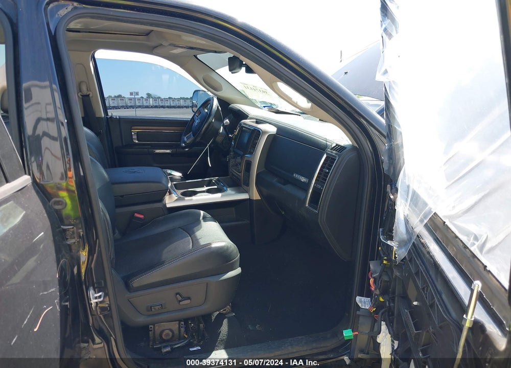 2016 RAM 2500 LAIE VIN: 3C6UR5NL3GG310969