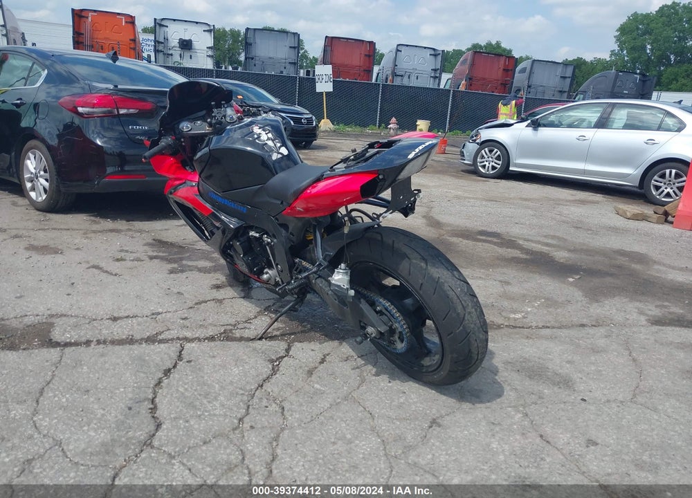 2006 SUZUKI GSX-R600 K6 VIN: JS1GN7DA162112373