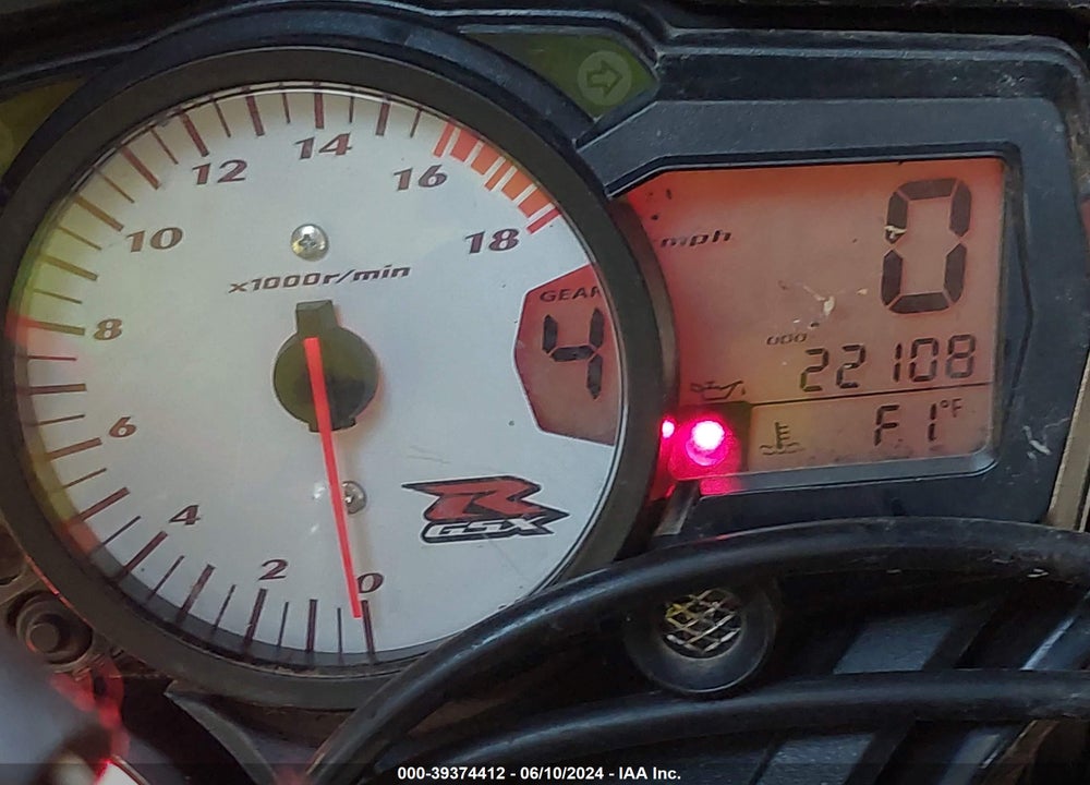 2006 SUZUKI GSX-R600 K6 VIN: JS1GN7DA162112373
