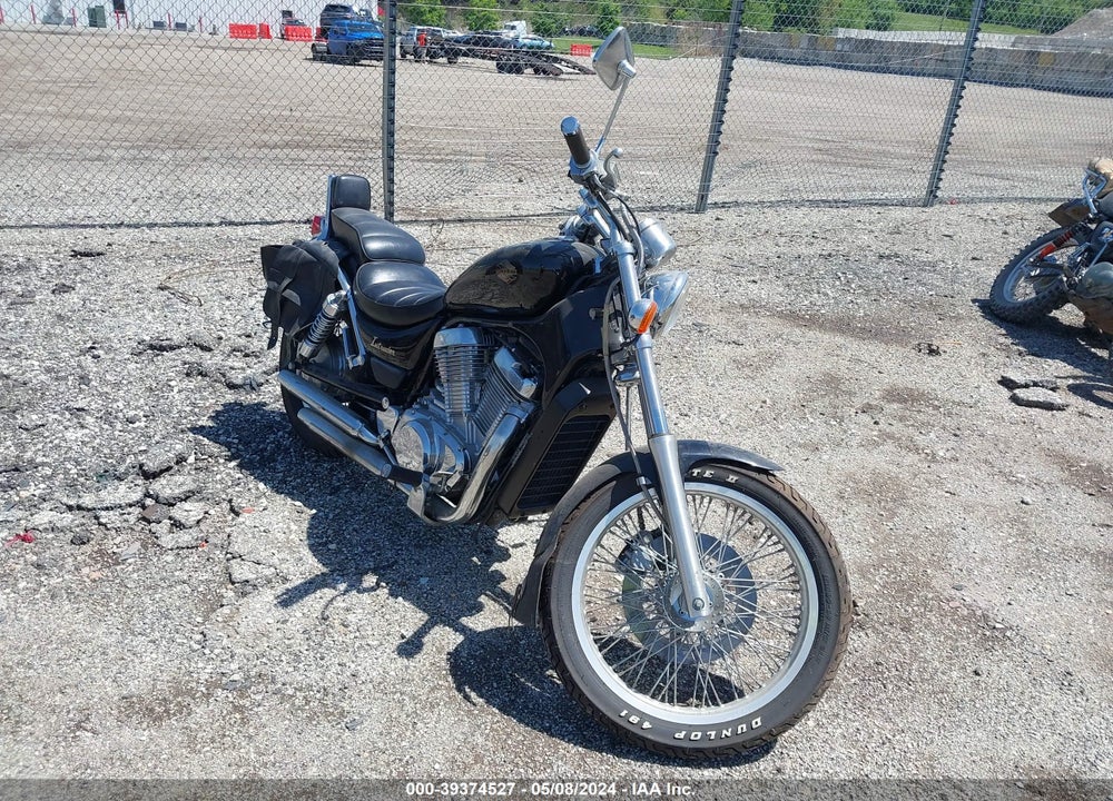 1986 SUZUKI VS700 VIN: JS1VP51A6G2108685