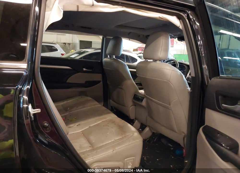 2015 TOYOTA HIGHLANDER XLE V6 VIN: 5TDJKRFH3FS103371