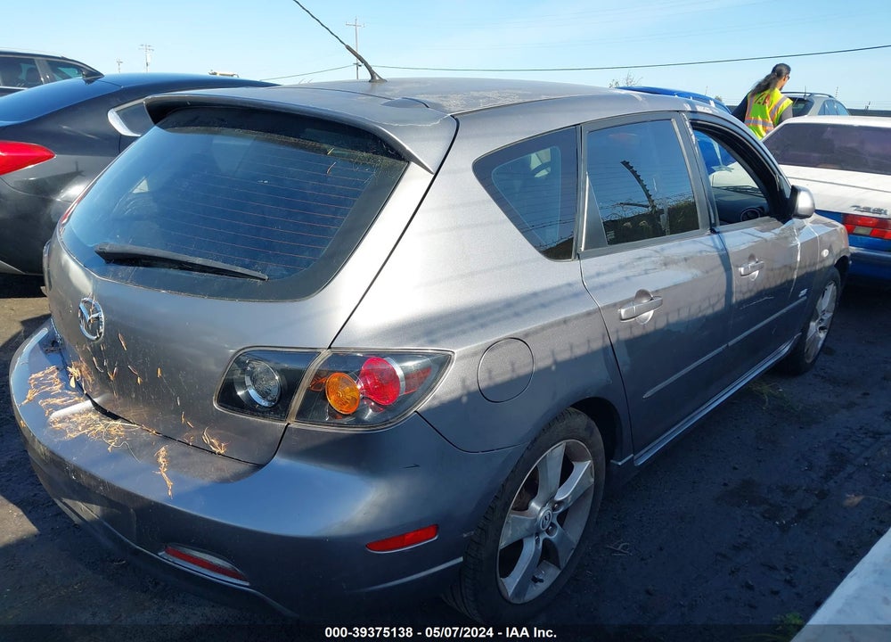 2005 MAZDA 3 S VIN: JM1BK143X51345695