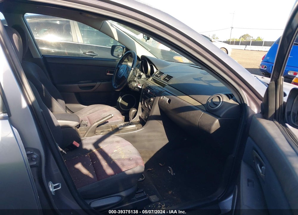 2005 MAZDA 3 S VIN: JM1BK143X51345695