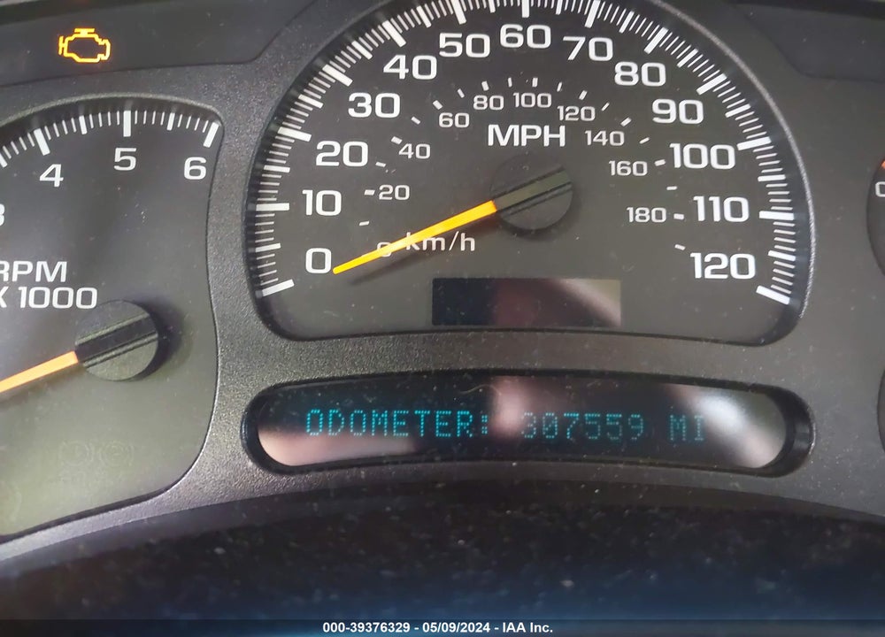 2005 CHEVROLET TAHOE K1500 VIN: 1GNEK13T55J232243