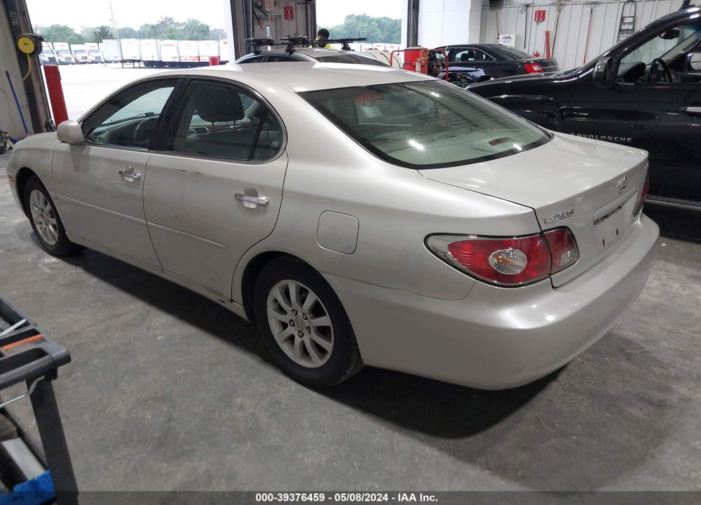 2002 LEXUS ES 300 VIN: JTHBF30G825008454
