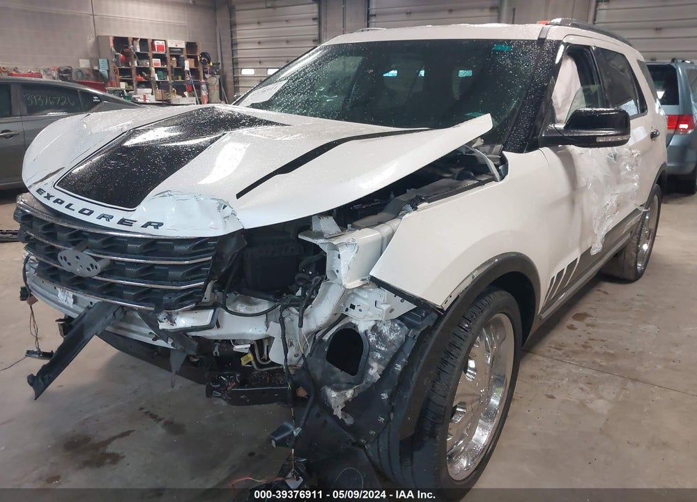 2016 FORD EXPLORER XLT VIN: 1FM5K8D88GGC23303