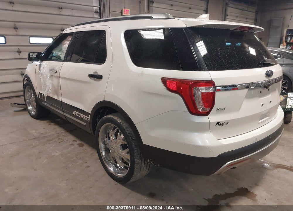 2016 FORD EXPLORER XLT VIN: 1FM5K8D88GGC23303