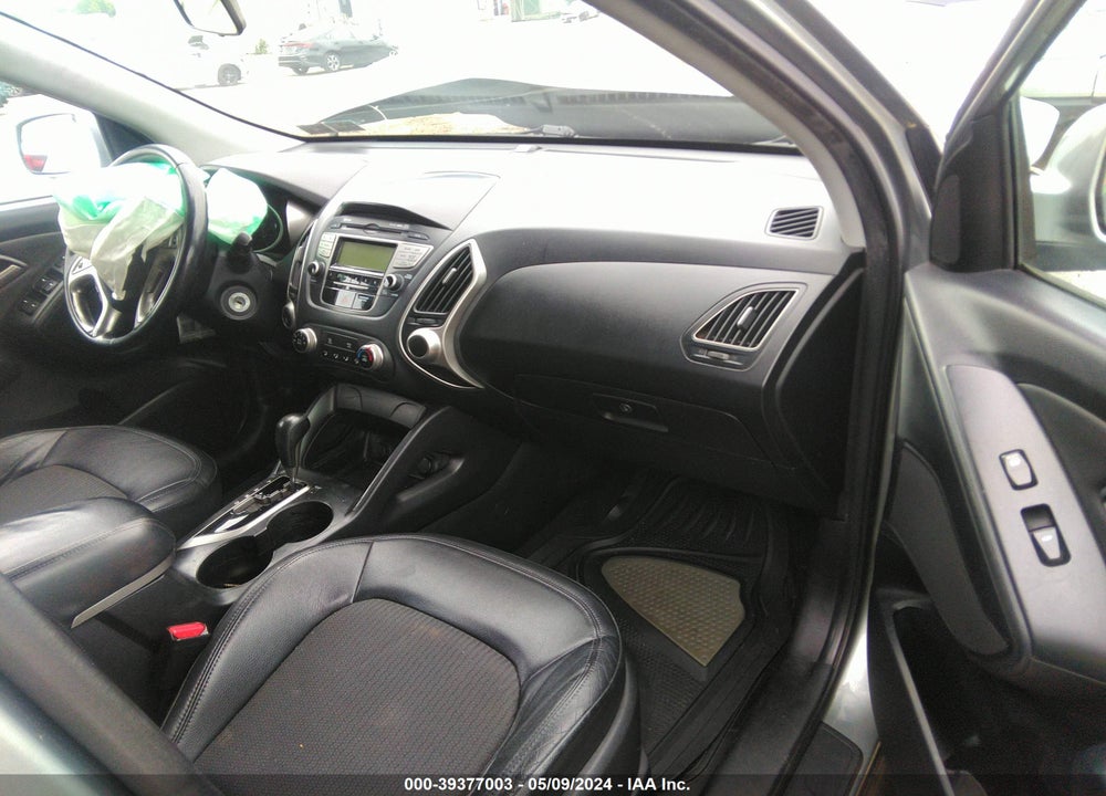 2010 HYUNDAI TUCSON GLS VIN: KM8JU3AC4AU114088