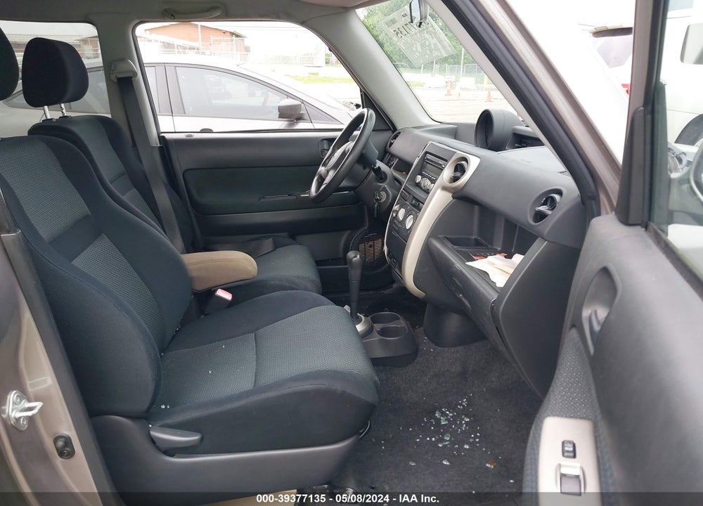 2006 SCION XB VIN: JTLKT324664095283