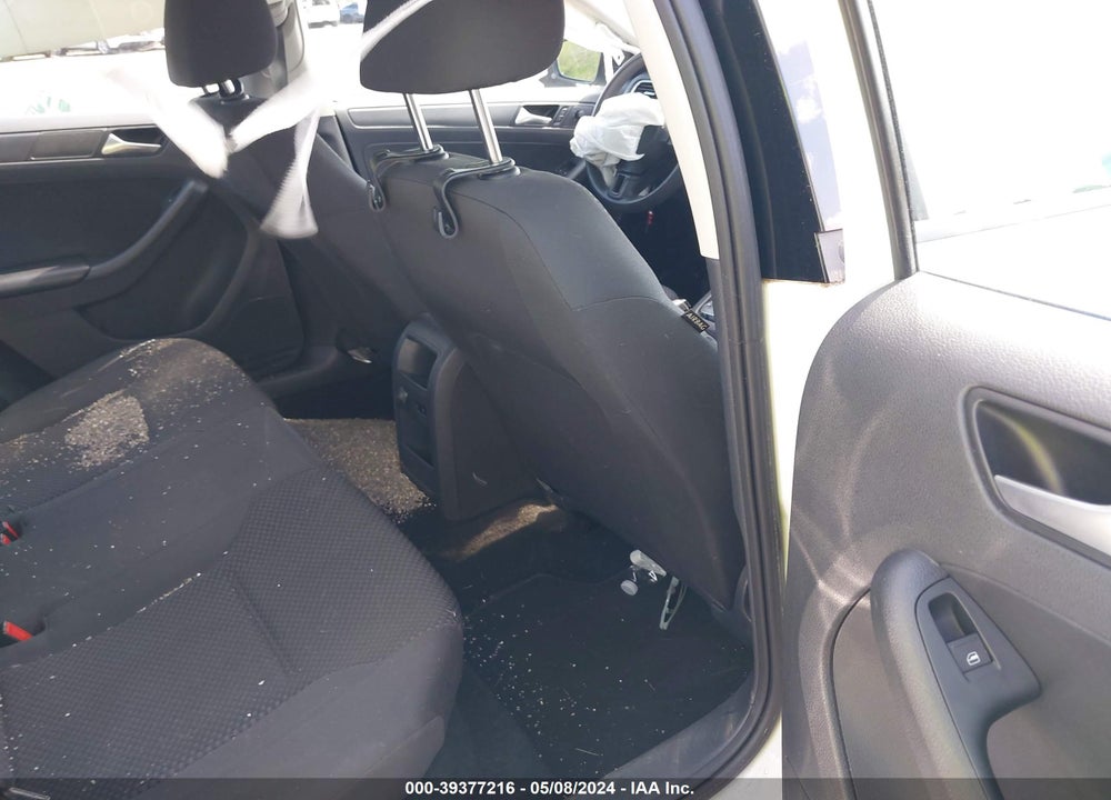 2014 VOLKSWAGEN JETTA VIN: 3VW2K7AJ0EM319015