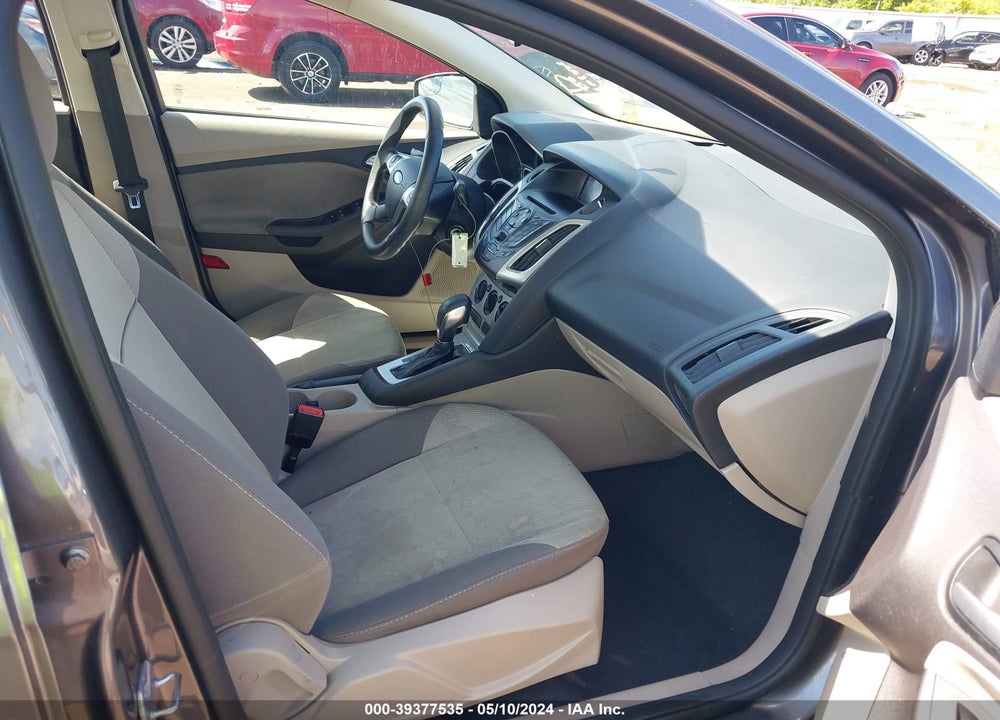 2014 FORD FOCUS SE VIN: 1FADP3F22EL305129