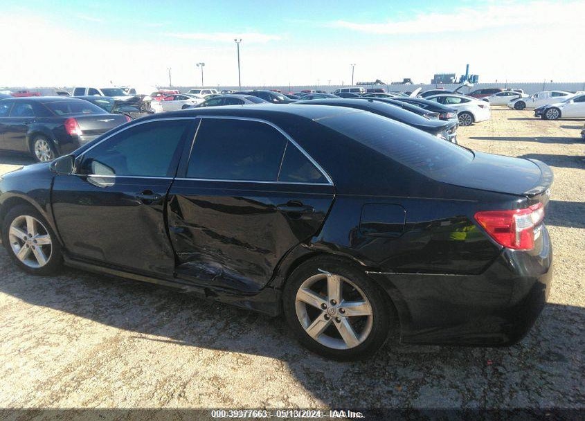 2014 TOYOTA CAMRY SE VIN: 4T1BF1FK0EU356210