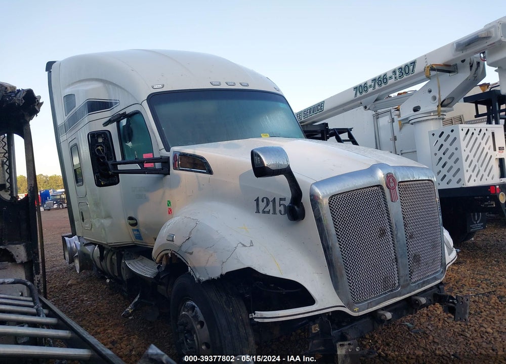 2020 KENWORTH T680 VIN: 1XKYDP9X8LJ312943