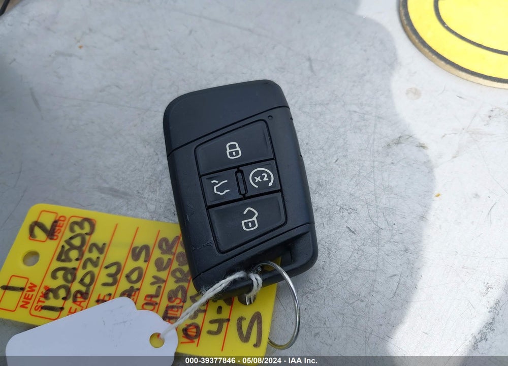 2022 VOLKSWAGEN TAOS VIN: 3VVLX7B27NM090222