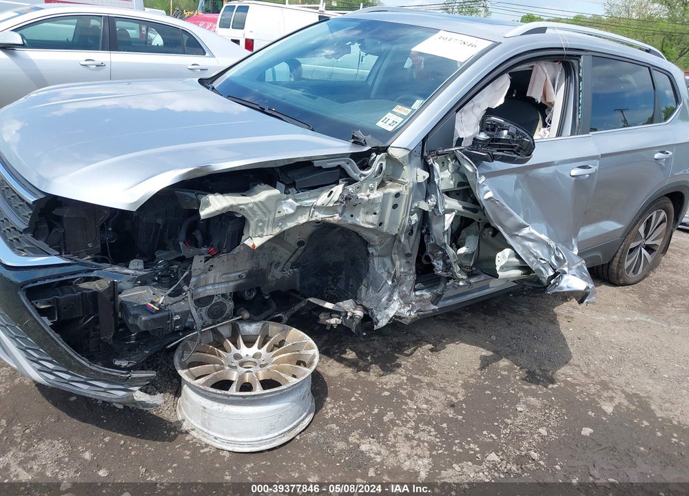 2022 VOLKSWAGEN TAOS VIN: 3VVLX7B27NM090222