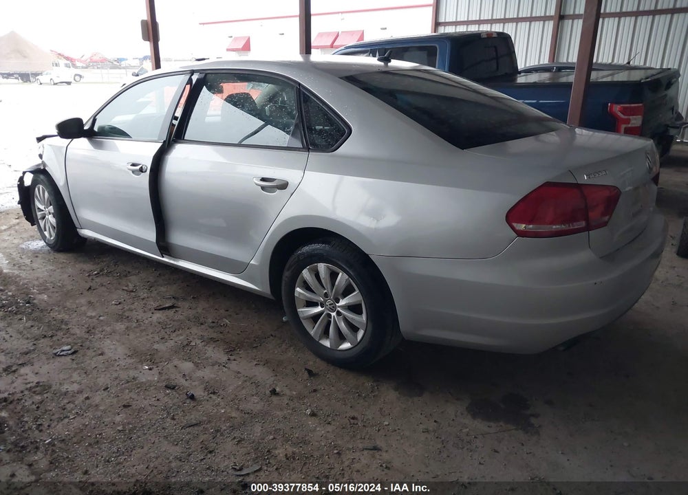 2012 VOLKSWAGEN PASSAT 2.5L S VIN: 1VWAH7A36CC018789