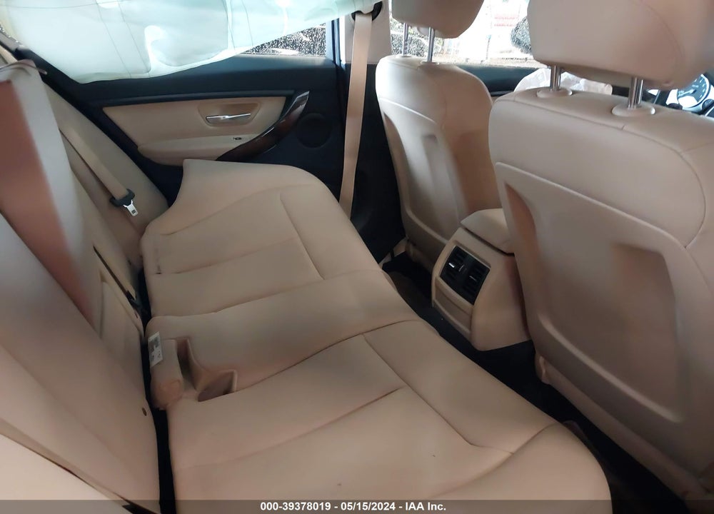 2017 BMW 320I XDRIVE VIN: WBA8E5G55HNU42223