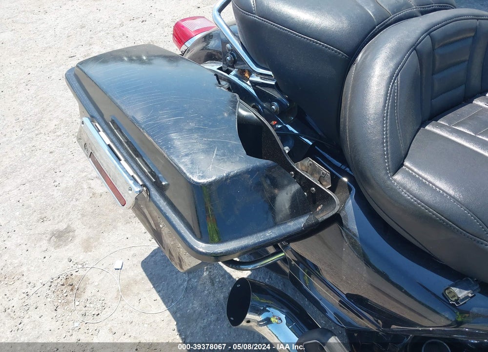 2013 HARLEY-DAVIDSON FLTRU ROAD GLIDE ULTRA VIN: 1HD1KGM19DB659732