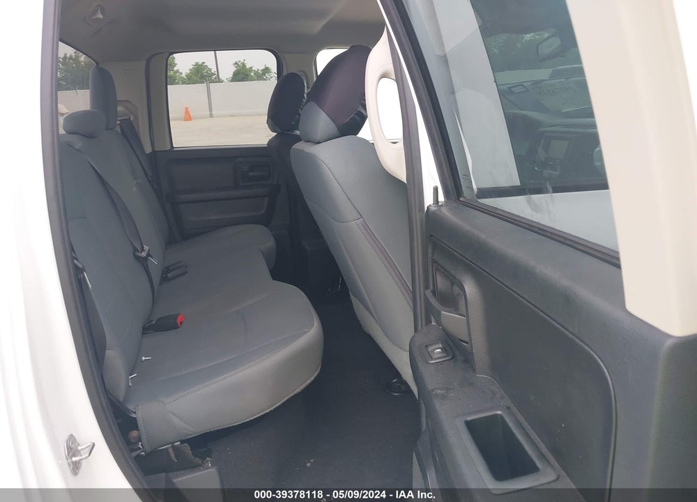 2016 RAM 1500 TRADESMAN VIN: 1C6RR7FT1GS267645