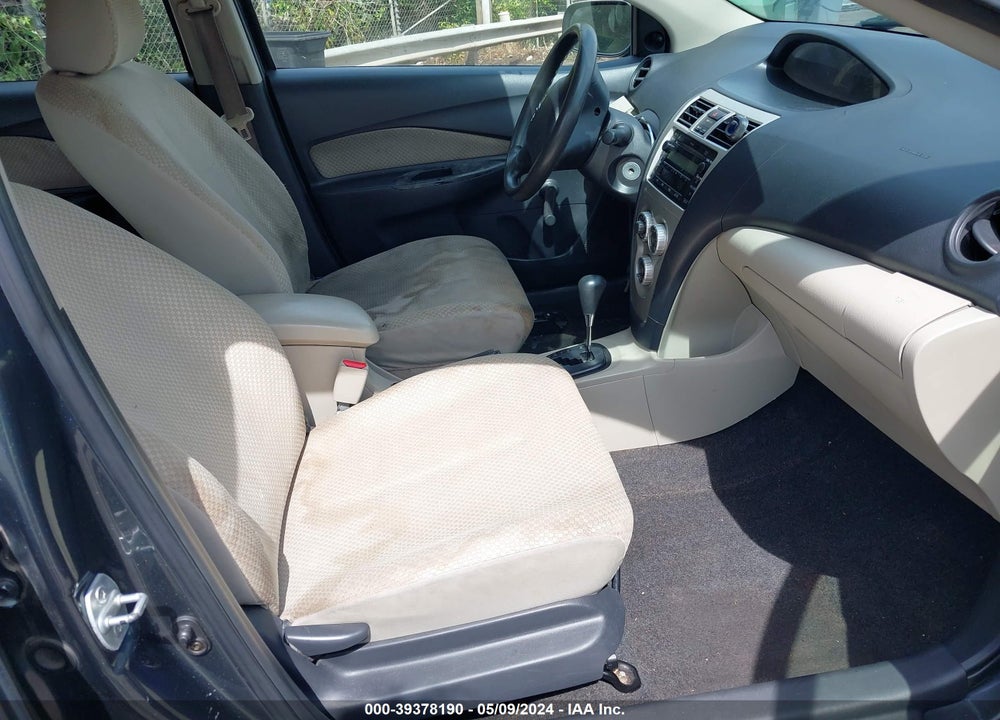 2007 TOYOTA YARIS S VIN: JTDBT923071019521