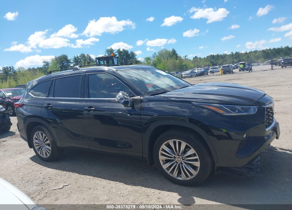 2023 TOYOTA HIGHLANDER PLATINUM VIN: 5TDKDRBH9PS519432