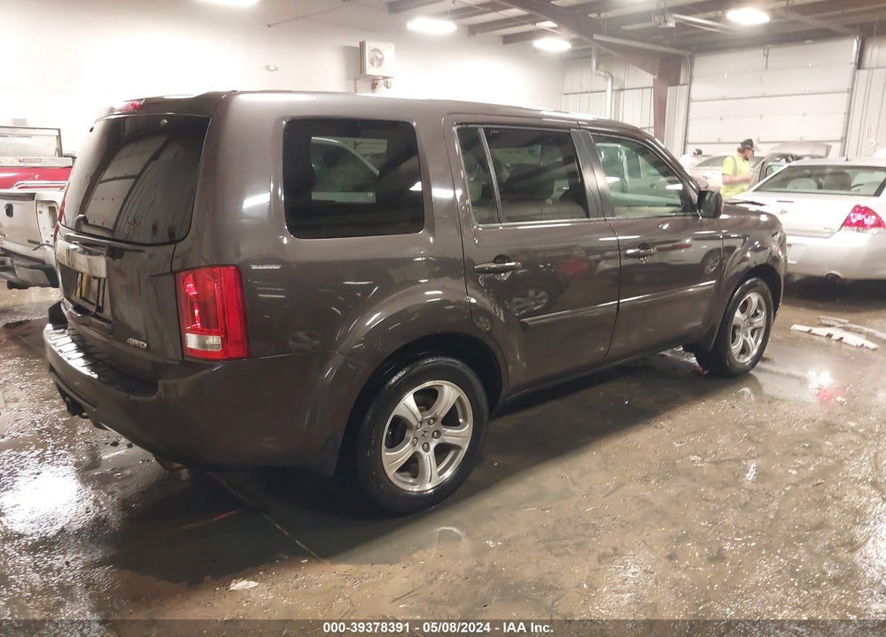 2013 HONDA PILOT EX VIN: 5FNYF4H45DB071539