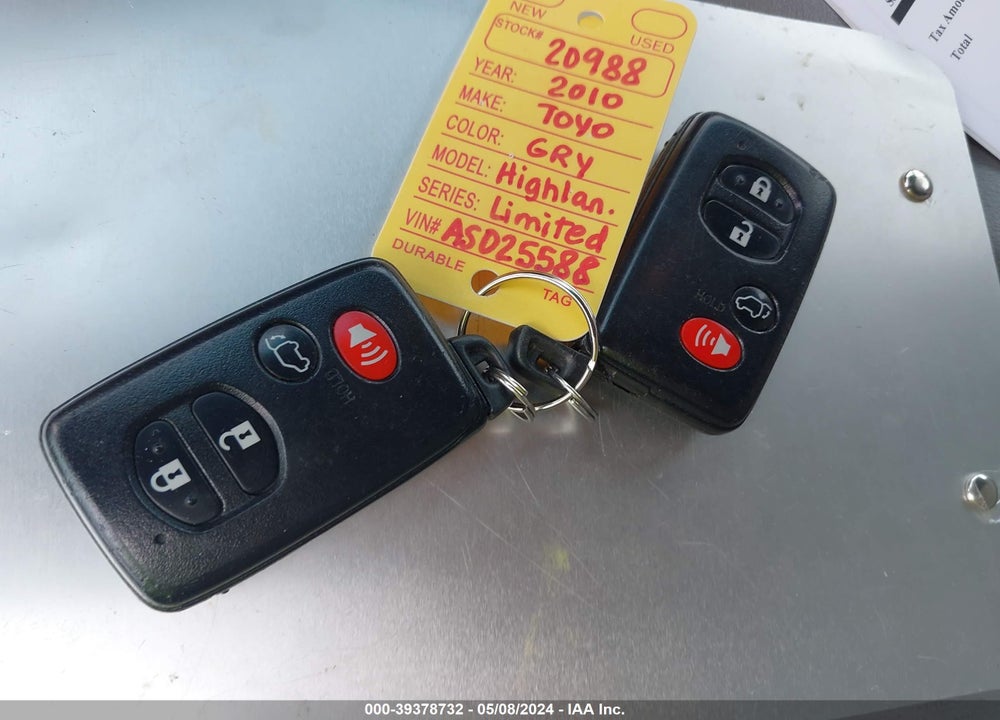 2010 TOYOTA HIGHLANDER LIMITED V6 VIN: 5TDDK3EH4AS025588