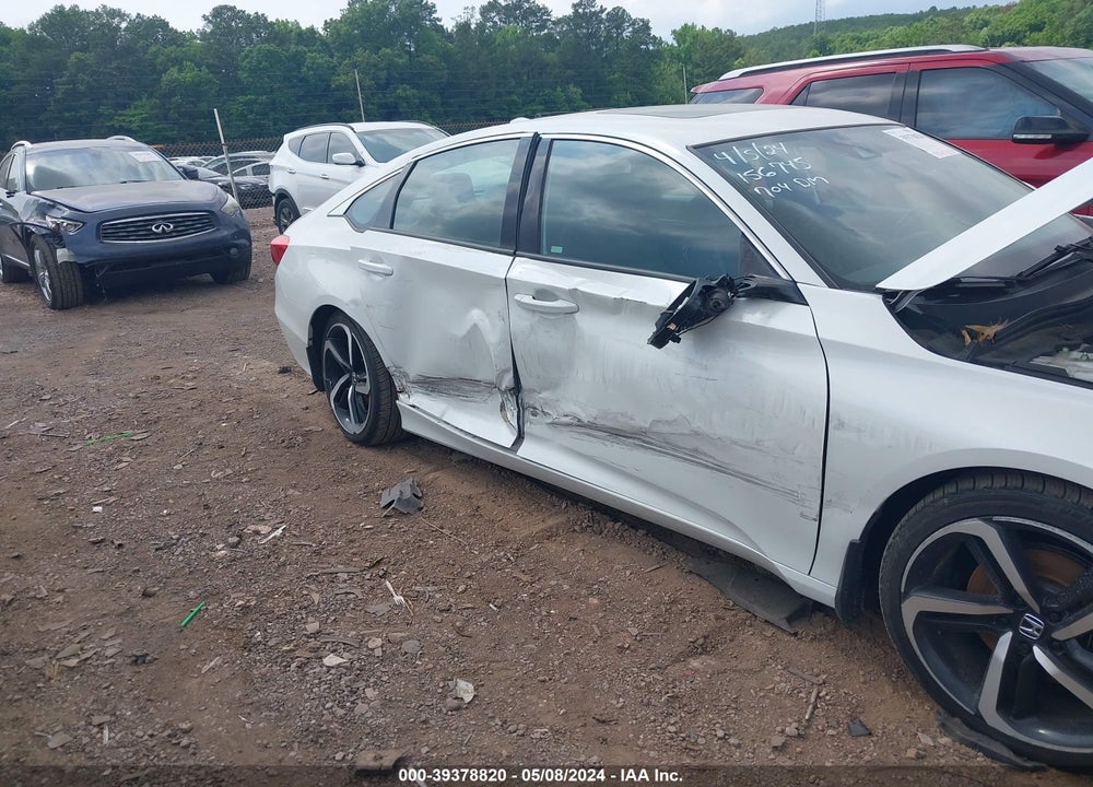 2018 HONDA ACCORD SPORT 2.0T VIN: 1HGCV2F3XJA015324