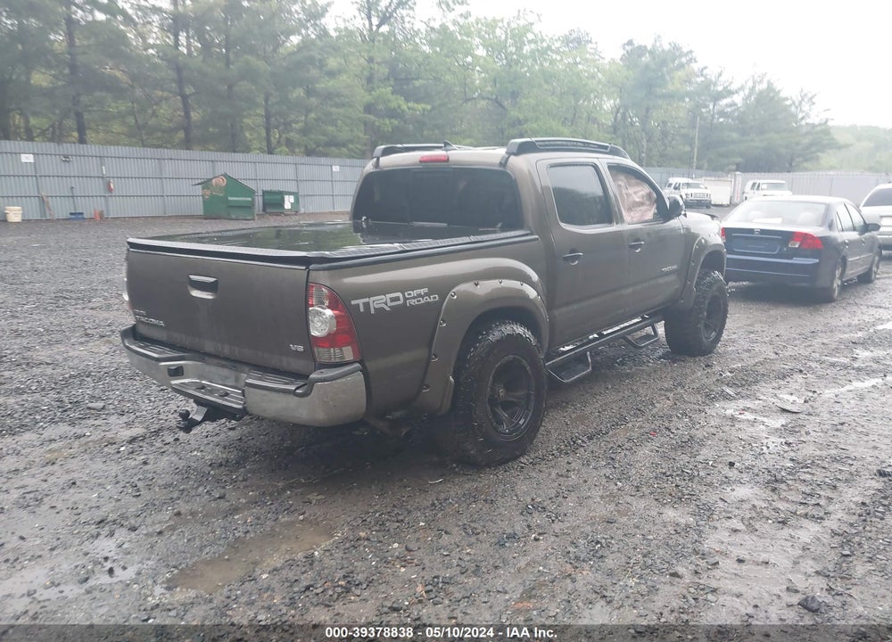 2015 TOYOTA TACOMA BASE V6 VIN: 5TFLU4EN8FX127334