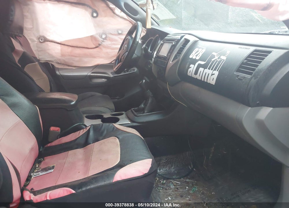2015 TOYOTA TACOMA BASE V6 VIN: 5TFLU4EN8FX127334