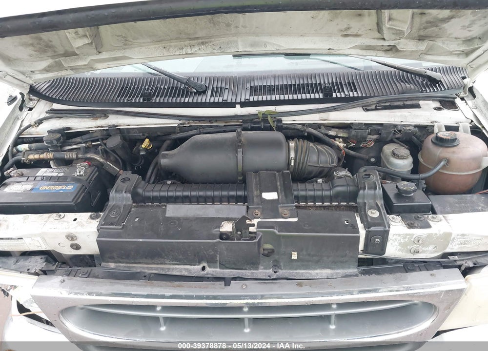 2000 FORD E-350 SUPER DUTY XL/XLT VIN: 1FBSS31L2YHA45150