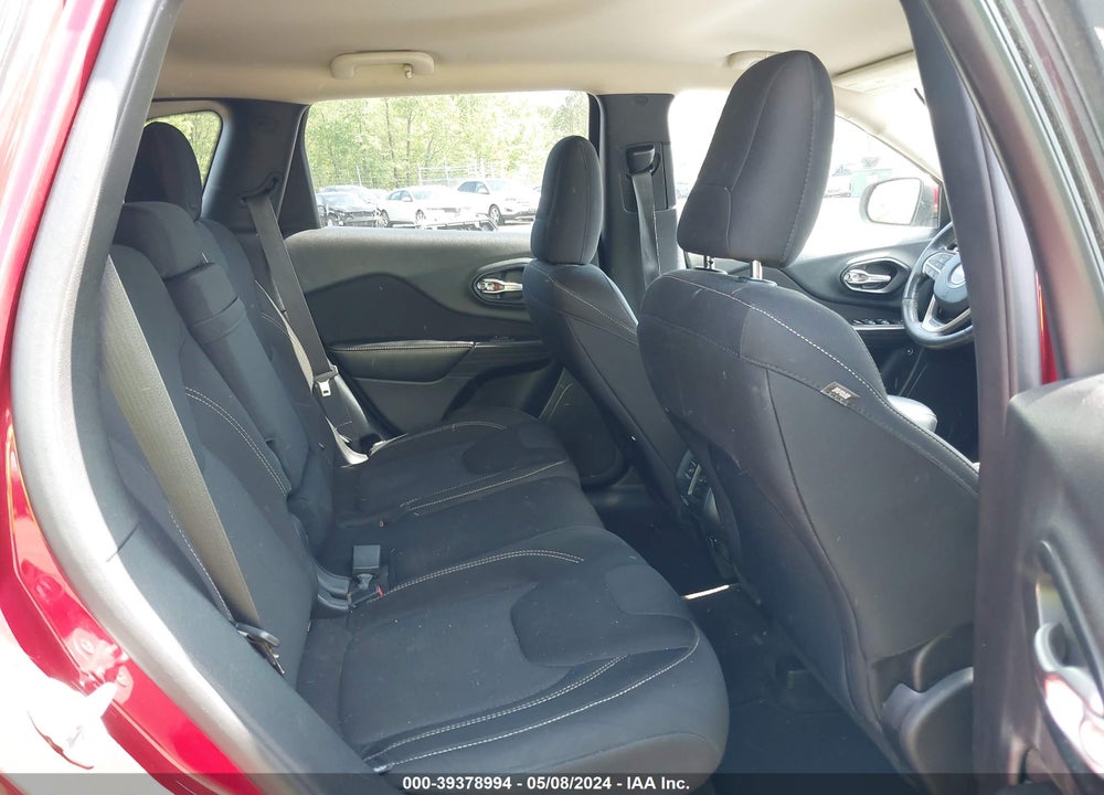 2015 JEEP CHEROKEE LATITUDE VIN: 1C4PJMCB2FW639647