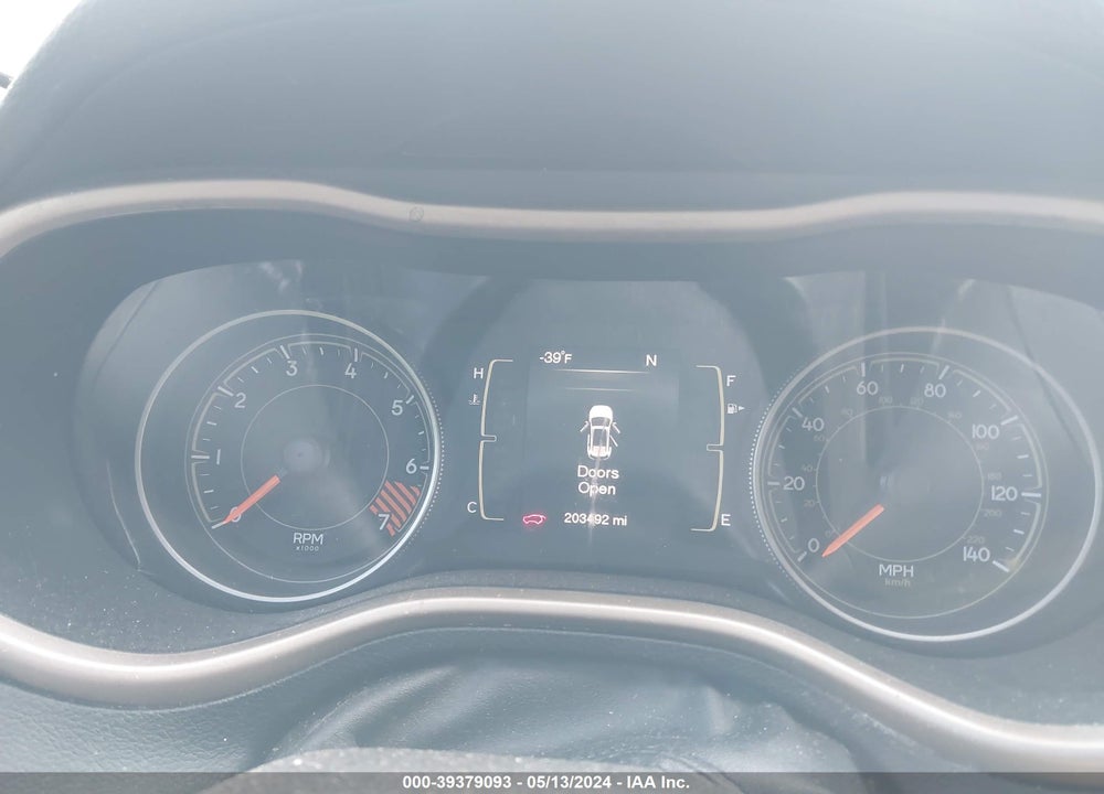 2015 JEEP CHEROKEE LATITUDE VIN: 1C4PJMCB8FW679456