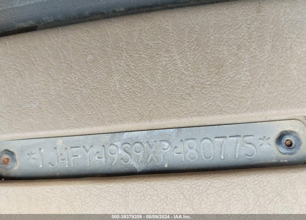 1999 JEEP WRANGLER / VIN: 1J4FY49S9XP480775