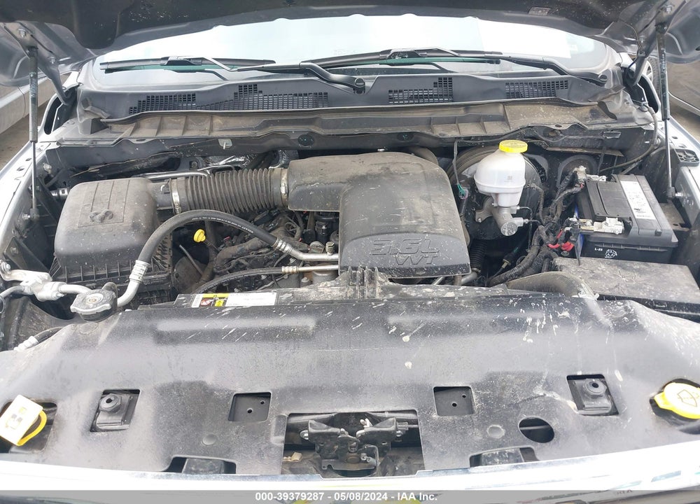 2022 RAM 1500 CLASSIC SLT 4X2 5'7 BOX VIN: 1C6RR6LGXNS235145