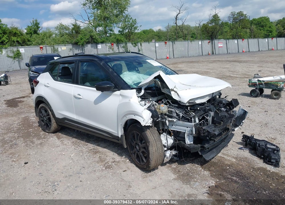 2023 NISSAN KICKS SR XTRONIC CVT VIN: 3N1CP5DV1PL555146