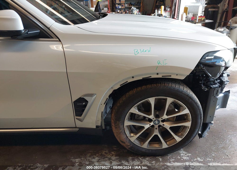 2024 BMW X5 PHEV XDRIVE50E VIN: 5UX43EU05R9T86308