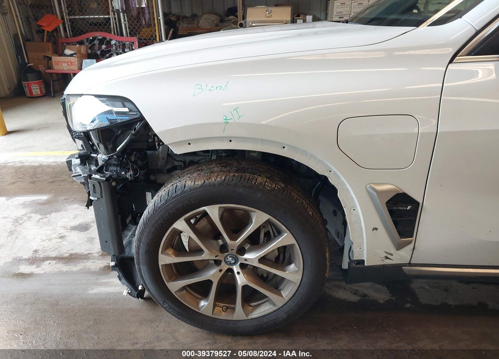 2024 BMW X5 PHEV XDRIVE50E VIN: 5UX43EU05R9T86308