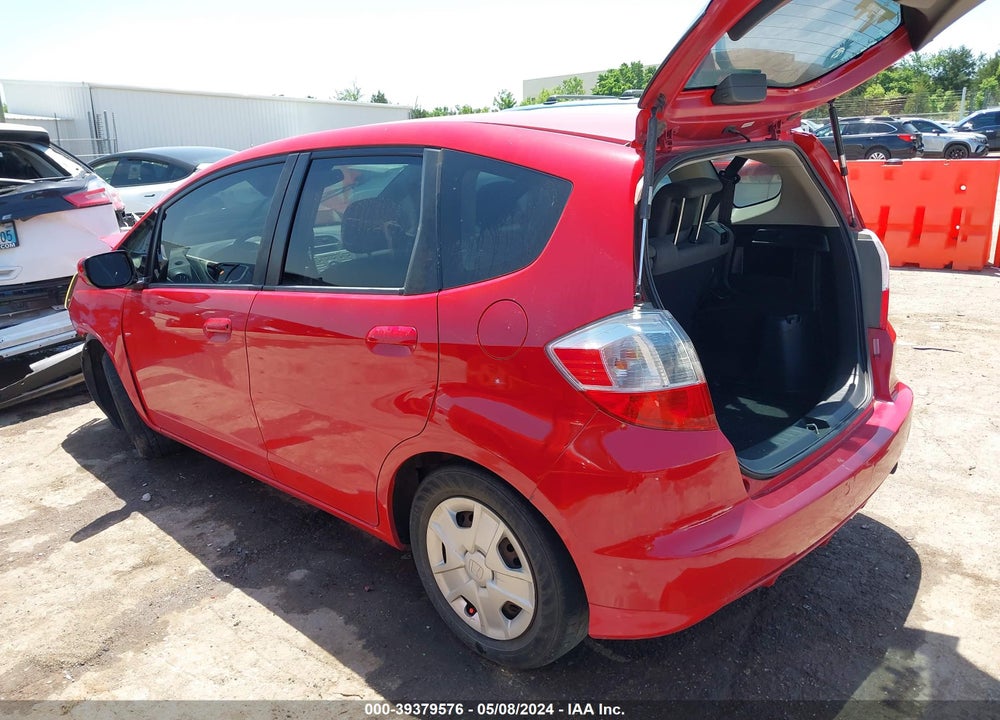 2012 HONDA FIT VIN: JHMGE8H34CC038913