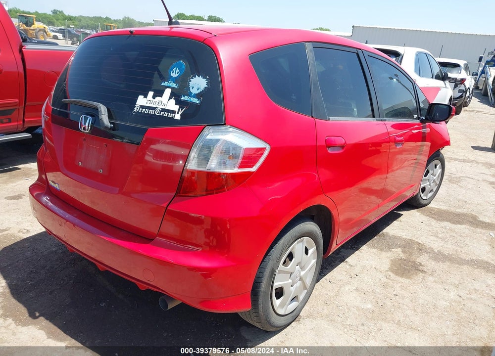 2012 HONDA FIT VIN: JHMGE8H34CC038913
